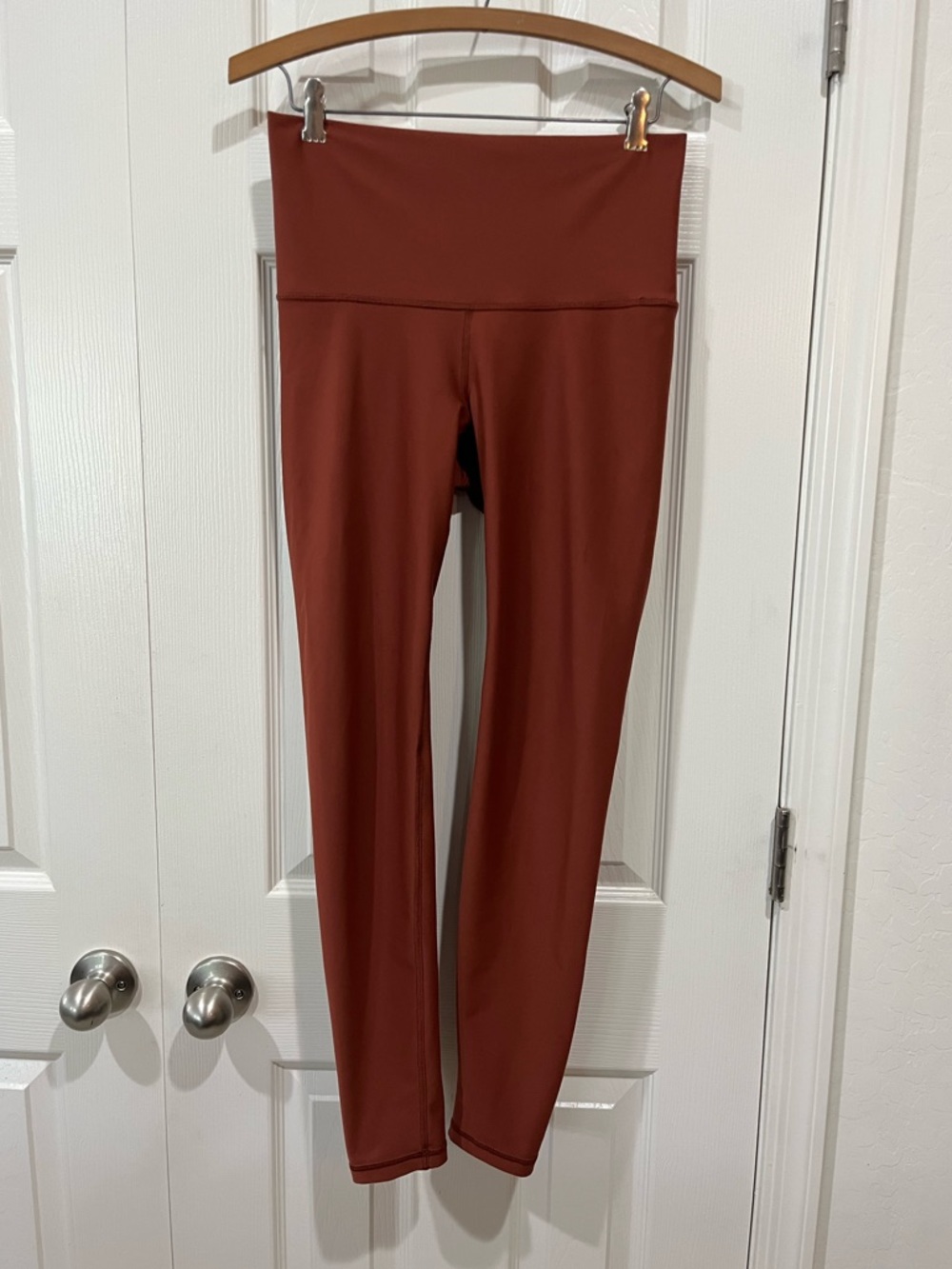 Old Navy Active Rust Brown Extra High-Rise Active Leggings Sz M